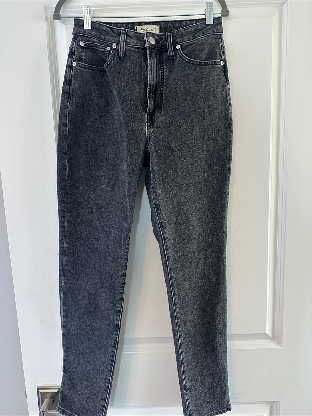 Madewell High-Rise Tapered Jeans in Washed Black